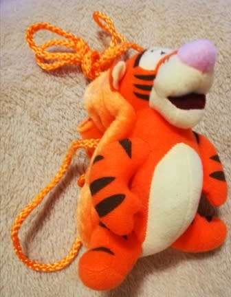 Disney`s Tigger Pouch. Plush Animal Toy! 14cm.