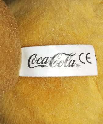 Collectable Coca-Cola Reindeer with Coke hat and green Gift! RARE Collectable. 15cm.