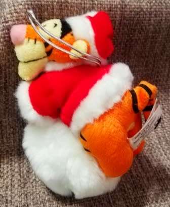 Disney`s Tigger Snowball Christmas Tree Decoration. Plush Toy! 14cm.