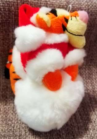 Disney`s Tigger Snowball Christmas Tree Decoration. Plush Toy! 14cm.
