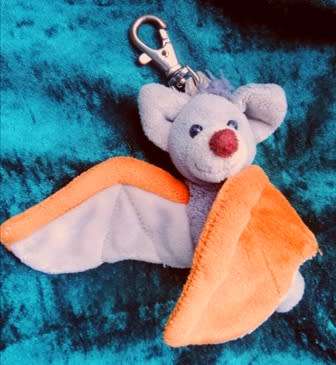 Benny the Bat key clip toy. 11cm.