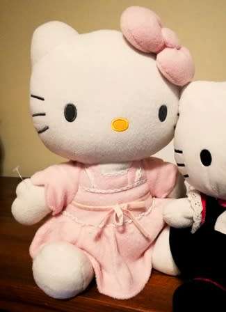 3x Hello Kitty!  Super Plush Gorgeous Toys!  28cm, 30cm and 38cm Tall.
