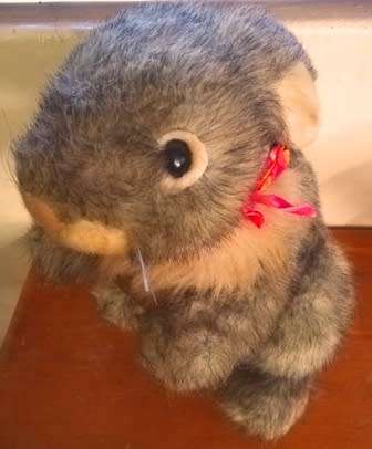 Rare Vintage `The Old Classics By Fine Toy Co.` A Beautiful, Plush Bunny Rabbit! 34cm.