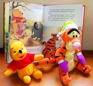Tigger, Pooh and The Tigger Movie Little Booklet!
