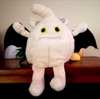 The Misfits Gang.  Guz the Garlic Vampire plush soft toy. 30cm.