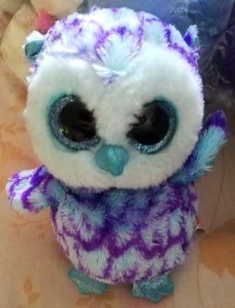 TY. Oscar the Beanie Boo Barn Owl. Blue Glitter Eyes! 2015.