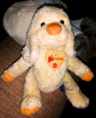 Bussi the Doggie!  Trudi plush soft toy with wooden Heart!  26cm.