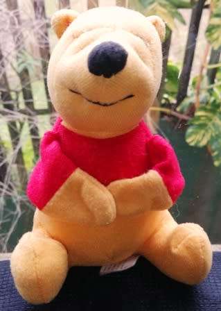 Winnie the POOH finger puppet - Disney & McDonald small toy. 1998.