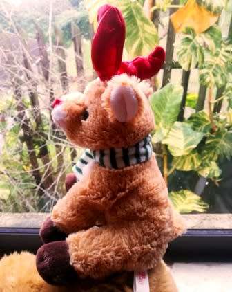 Glitzy the little Christmas Reindeer with striped scarf! 26cm.