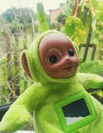 1996 Vintage Dipsy from Teletubbies. Hard Face, Rattle and Mirror on Tummy. 28cm.