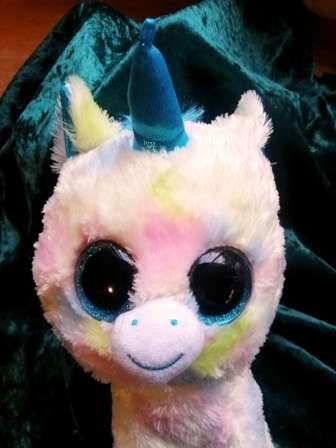 Blitz the Beanie Boo Unicorn. Blue Glitter Eyes! 27cm.