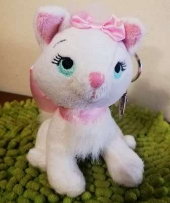 Marie Disney`s Aristocat. Soft Toy Keychain. Disneyland Paris Exclusive. 13cm.