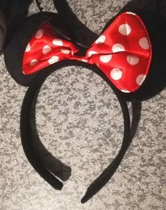 2x Alice Bands. Minnie Mouse, and a Party Hat. Join the fun!