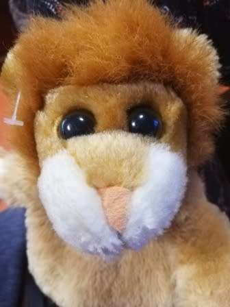 Leo the Lion Hand Puppet. 22cm.