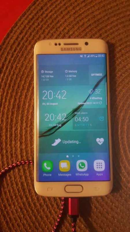 Samsung S6 32gb Egde Not Restarts the whole time, Struggles to switch on To be used for parts
