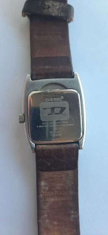 GENUINE DIESEL LADIES WATCH SOLID STAINLESS STEEL!! WITH NEW SWISS BATTERY!!
