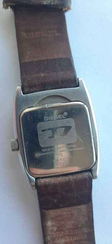 GENUINE DIESEL LADIES WATCH SOLID STAINLESS STEEL!! WITH NEW SWISS BATTERY!!