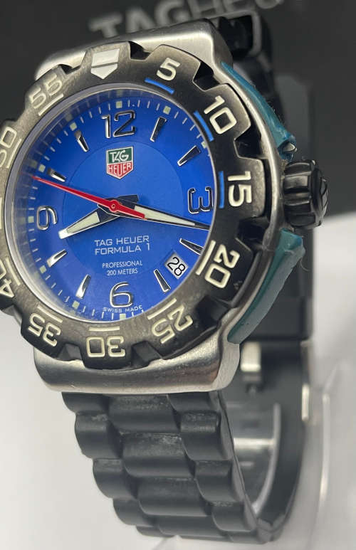 TAG HEUER FORMULA 1 IN PRESTINE CONDITION
