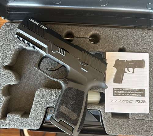 Ceonic P320 (Sig Sauer P320 reflica) 9mm Blank/pepper/teargas Gun