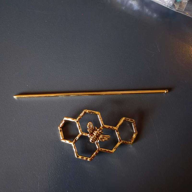 Bee Comb Hair Pin - Gold Colour