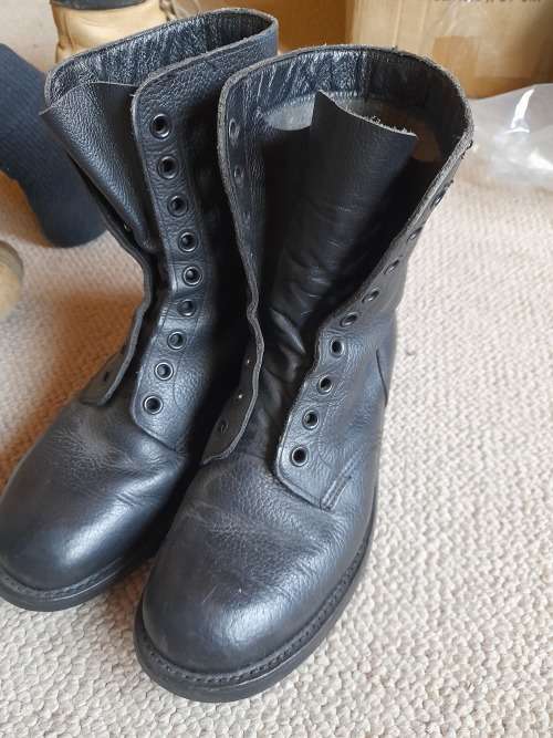SADF Military boots (Waytread) black size 8