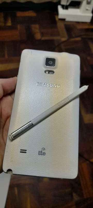 Samsung A51, Huawei Mate 10 Pro, Samsung Galaxy Note 4 (all broken selling for spares)