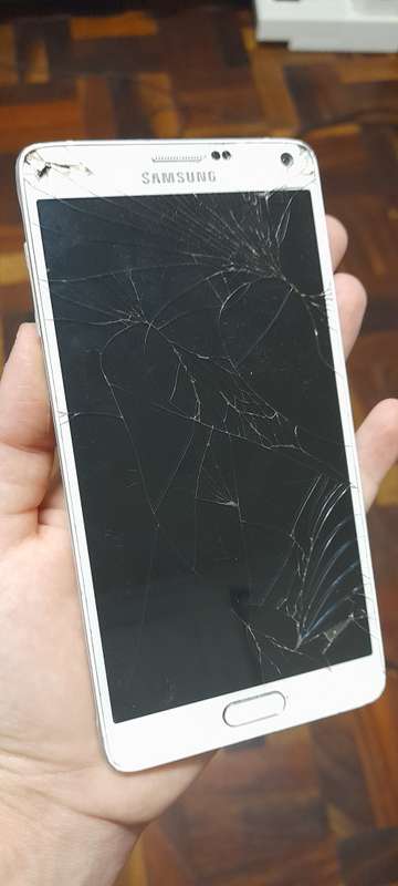Samsung A51, Huawei Mate 10 Pro, Samsung Galaxy Note 4 (all broken selling for spares)