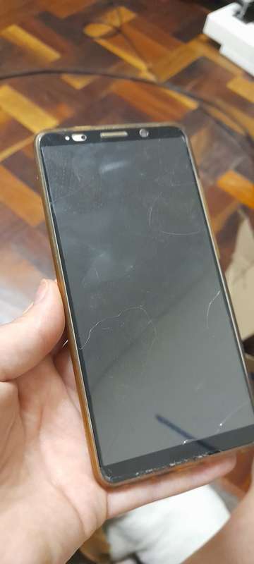 Samsung A51, Huawei Mate 10 Pro, Samsung Galaxy Note 4 (all broken selling for spares)
