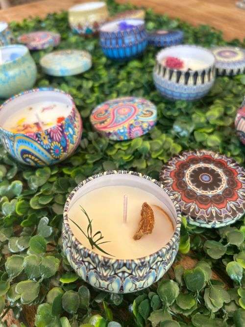 Aromatic scented  luxury candles box large tins x 12 various scents