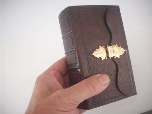 Dutch Bible with 9ct gold clasp - immaculate!