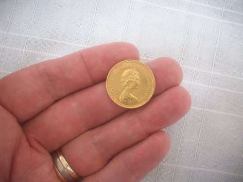AUGUSTUS09 ONLY.....Sovereign - Great Britain 1976