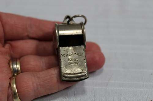 Railway whistle - Acme thistle - good condition
