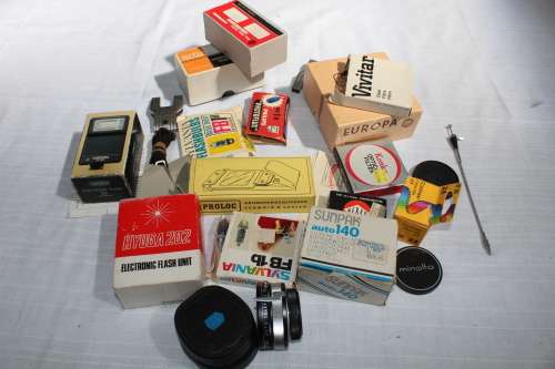Photographic Bargain Bundle!! 3 x flashes / lens / filters