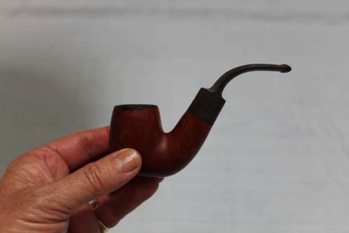 Dunhill Root Briar pipe