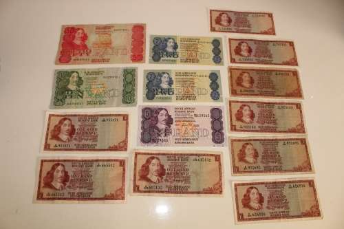 Mixed notes x 14 - take all for R 195!!