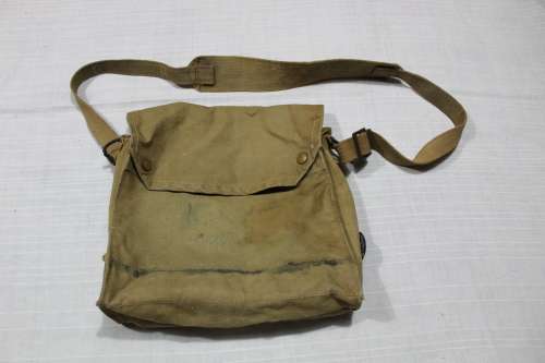 WW2 British gas mask MKVII Respirator Sling Bag