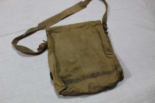 WW2 British gas mask MKVII Respirator Sling Bag