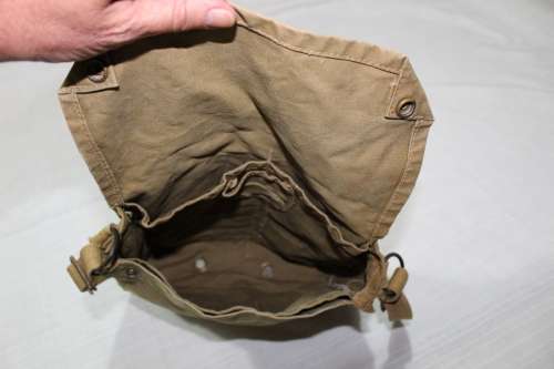 WW2 British gas mask MKVII Respirator Sling Bag