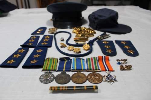Police Captain - deceased. Take all his stuff for R 1500!!