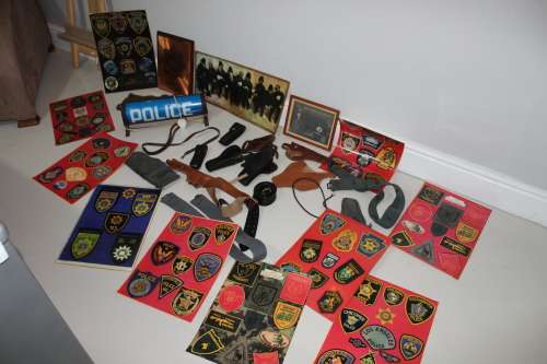 for : Col-H ONLY! Police 'stuff'! Very rare police light - working!