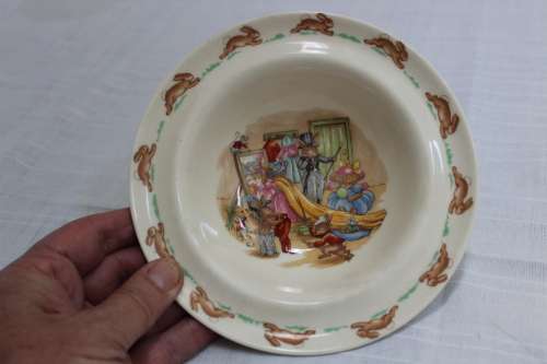 Bunnykins Bowl - as new condition!