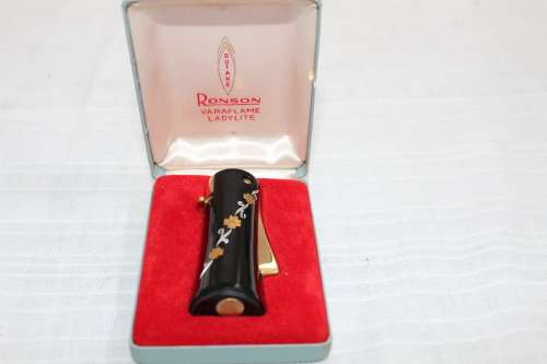Ronson Varaflame Ladylite - virtually new - in original box