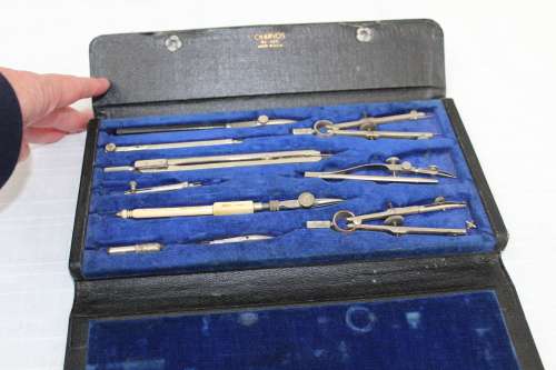 Charvos draughting set - original box
