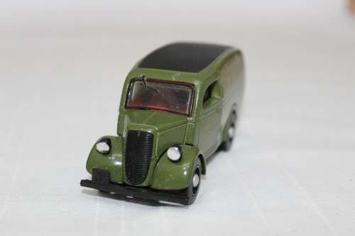 Dinky - 1950 Ford Van....as new condition!