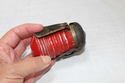 WW11 Italian grenade (red devil no 35) - incredible find!