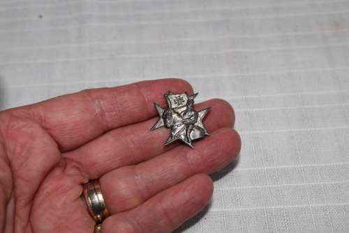 Rare Baragwaneth Eye Hospital badge