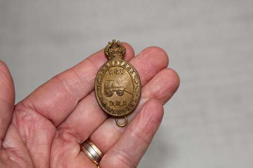 TRANSVAAL VSV / DRA (Defence rifle assosiation) CAP BADGE - incredible condition!