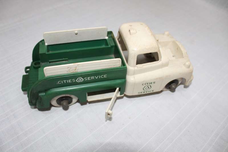 Rare Marx plastic truck! Vintage toy collectible.