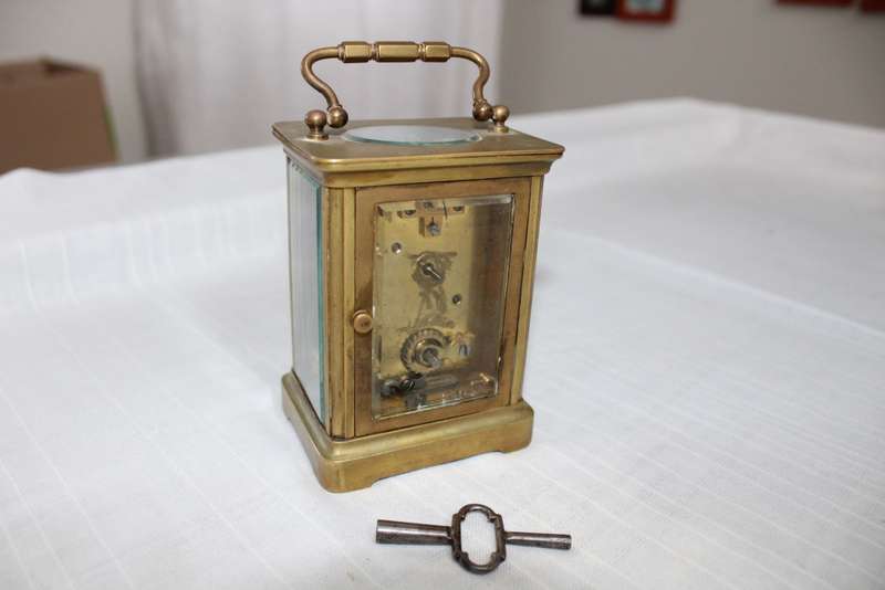 Brass carriage clock working - original key