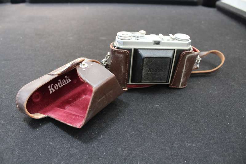 Kodak Retina 1a with leather case - excellent condition.